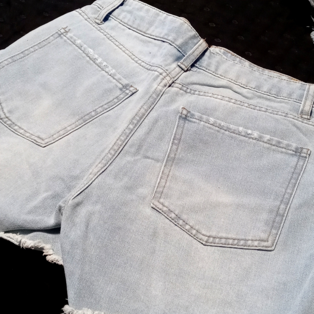 Shorts! - Picture 4 of 5